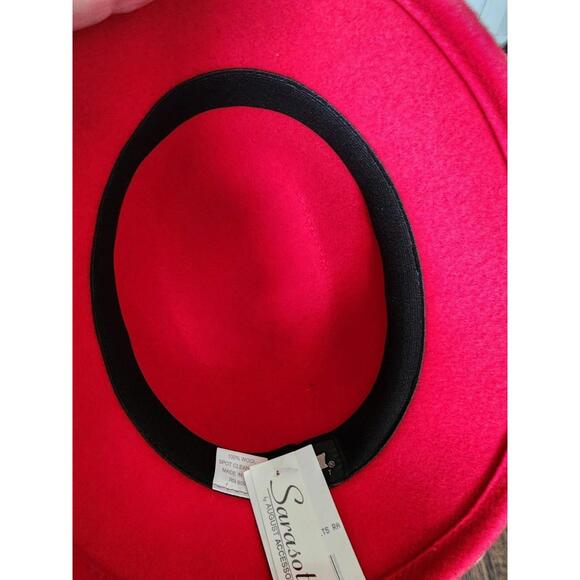 Wool Hat - Picture 4 of 4